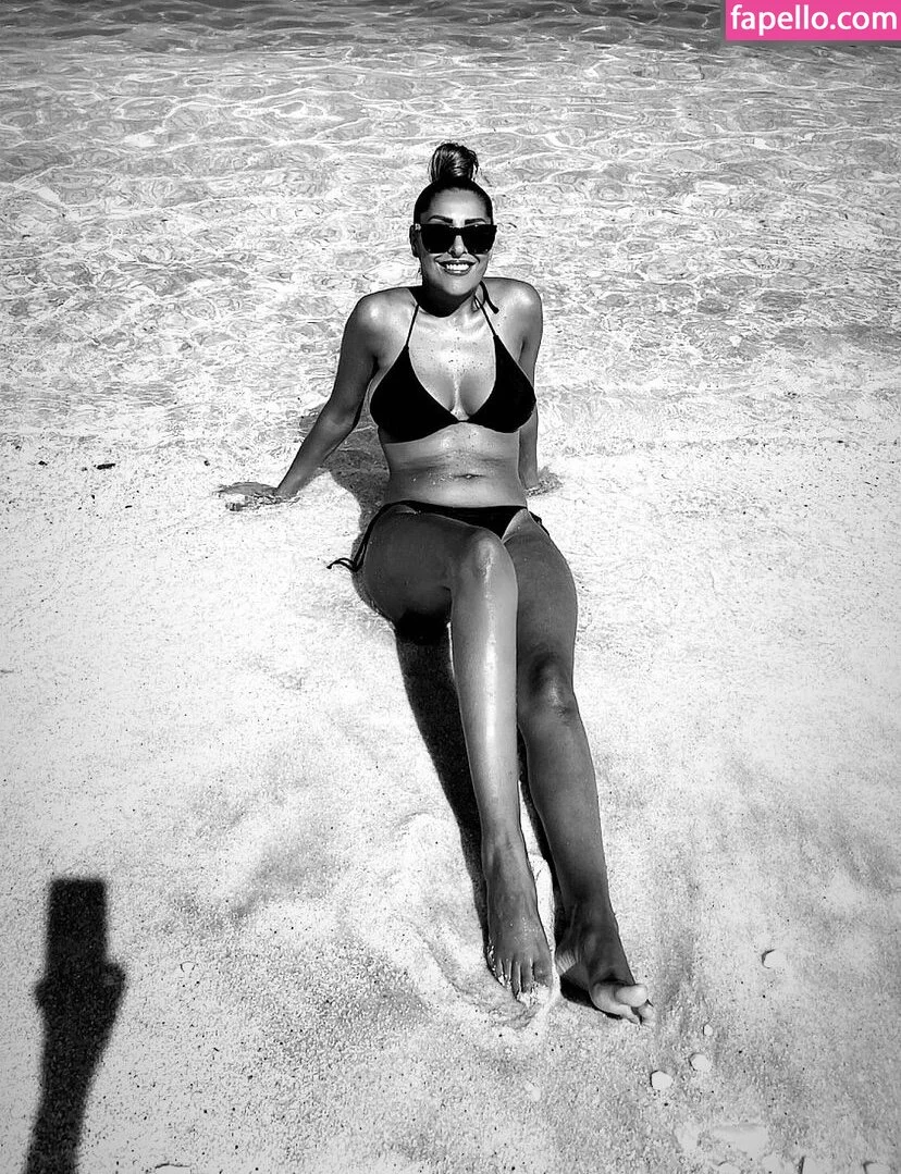 Senna Gammour Onlyfans Photo Gallery 