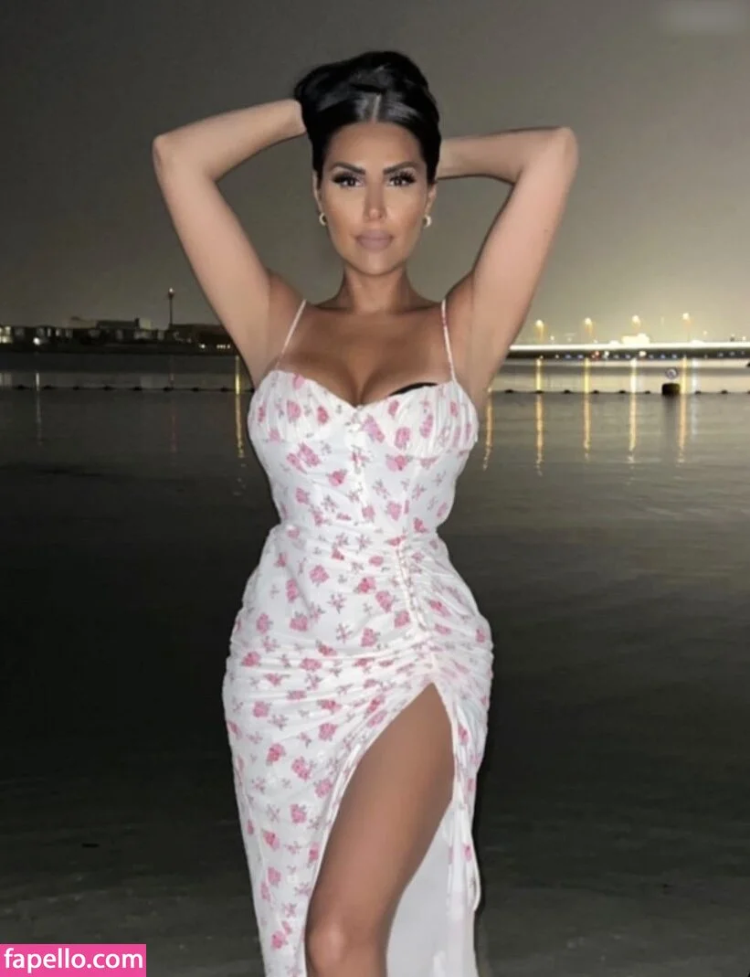 Senna Gammour Onlyfans Photo Gallery 