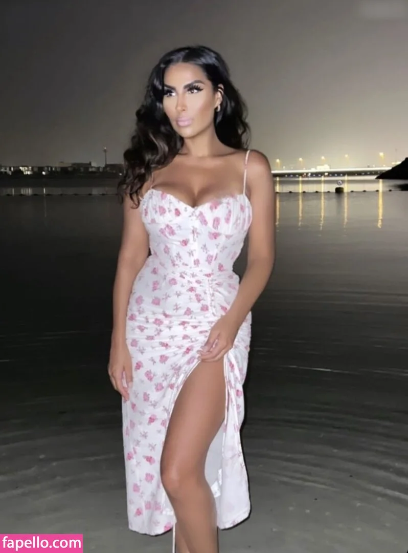 Senna Gammour Onlyfans Photo Gallery 