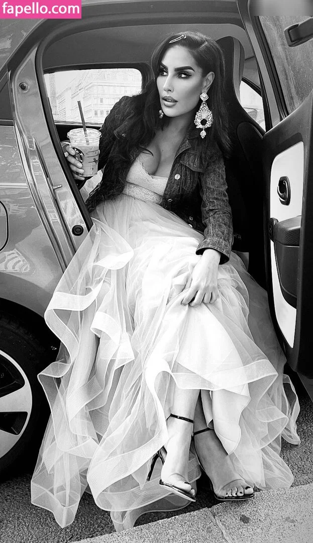 Senna Gammour Onlyfans Photo Gallery 