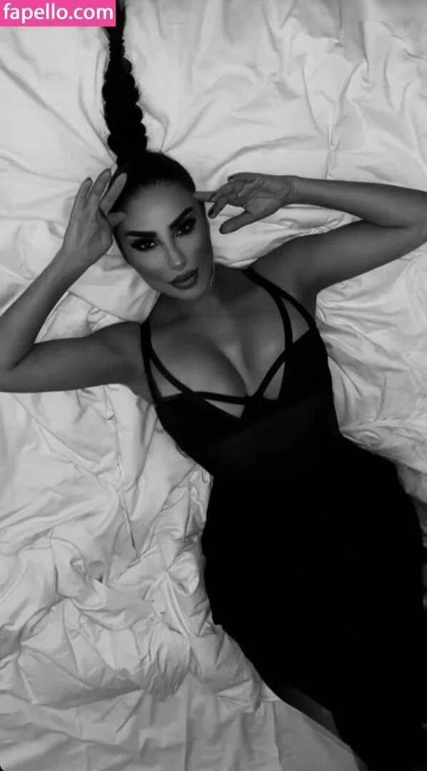 Senna Gammour Onlyfans Photo Gallery 