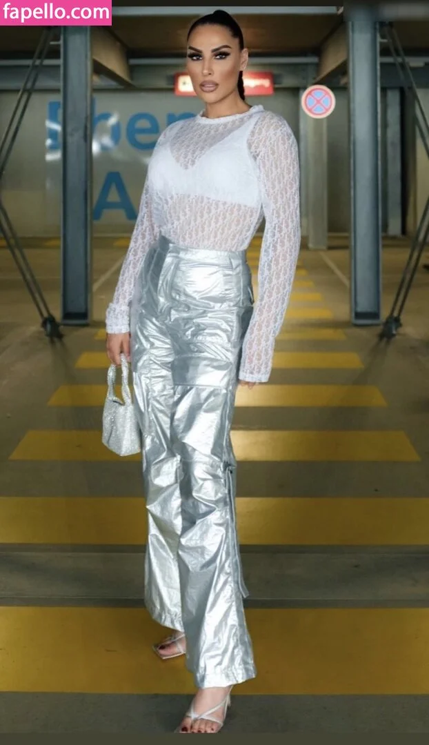 Senna Gammour Onlyfans Photo Gallery 