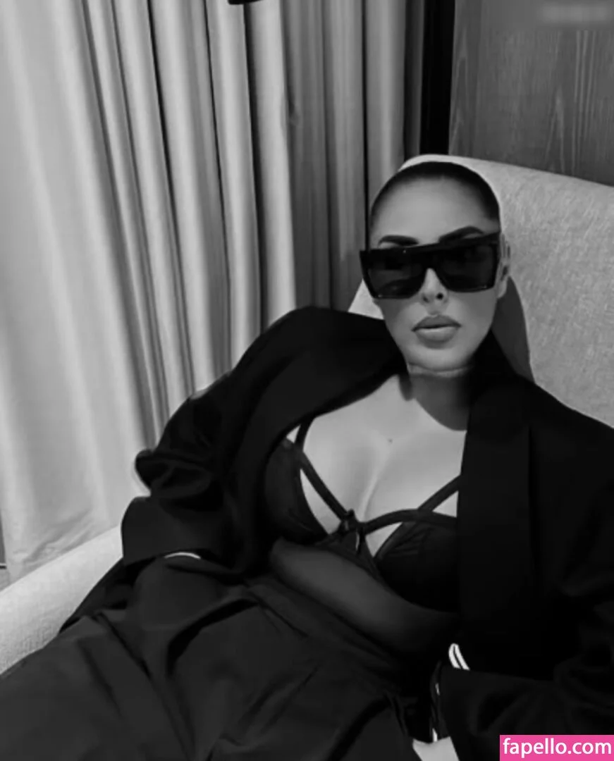 Senna Gammour Onlyfans Photo Gallery 