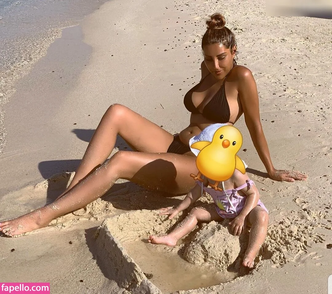 Senna Gammour Onlyfans Photo Gallery 