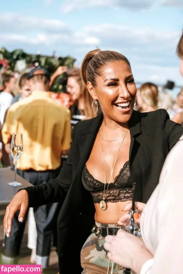 Senna Gammour Onlyfans Photo Gallery 