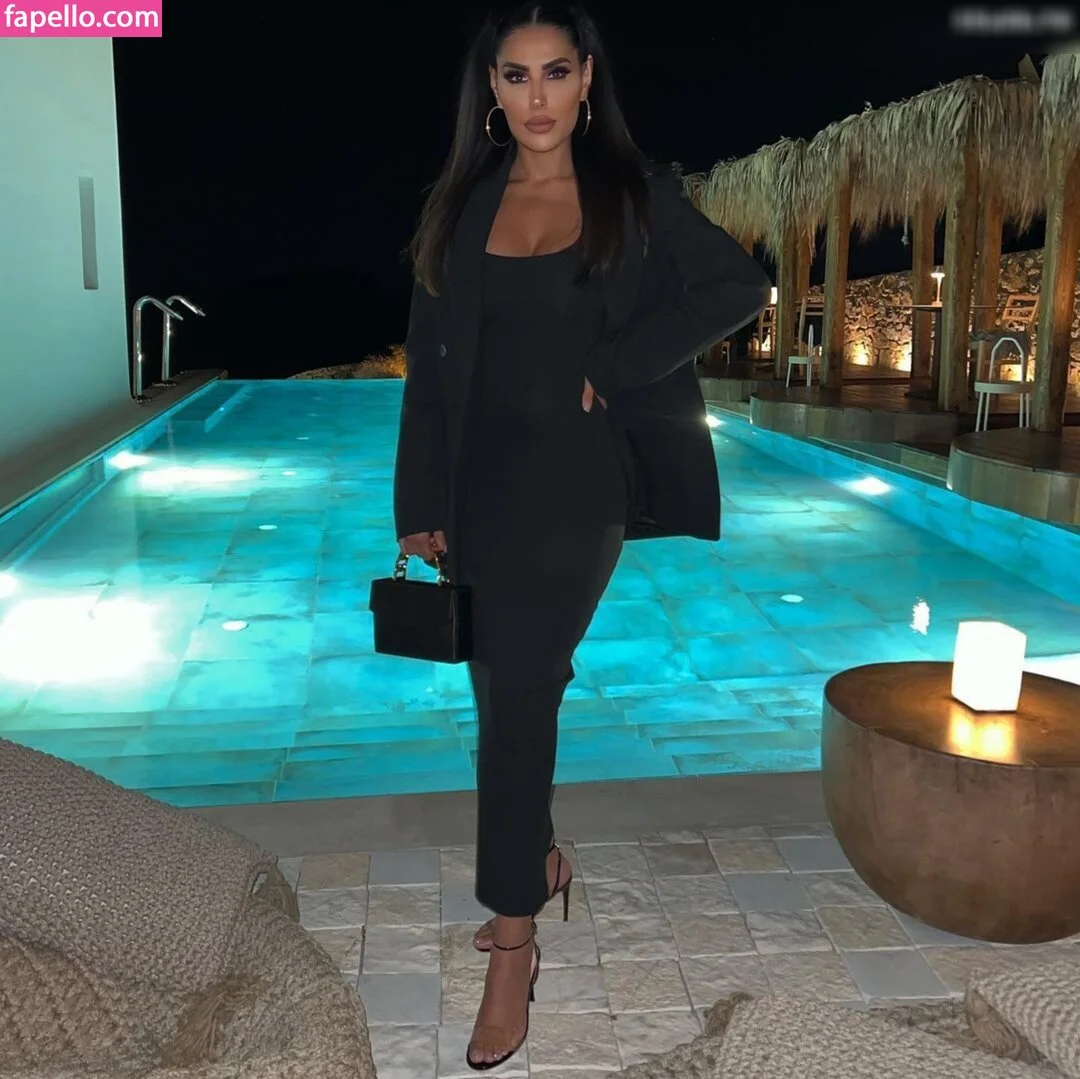 Senna Gammour Onlyfans Photo Gallery 