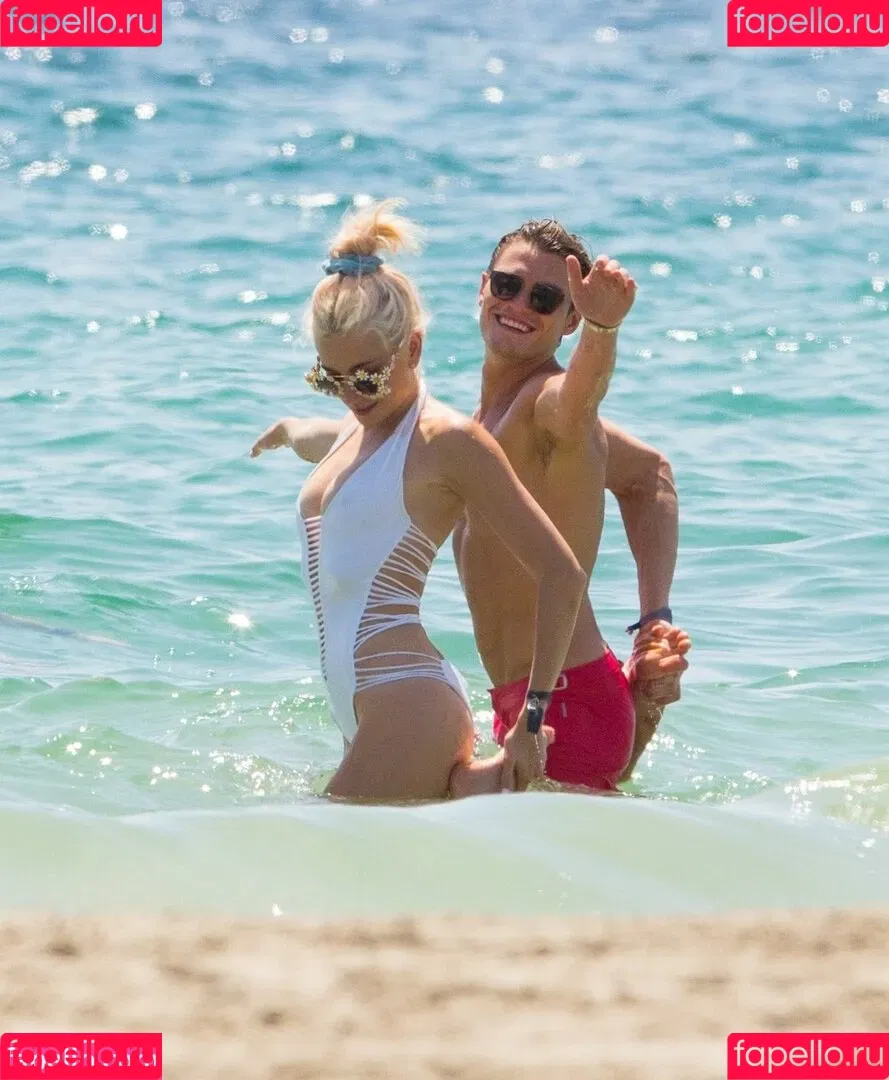 Pixie Lott Onlyfans Photo Gallery 