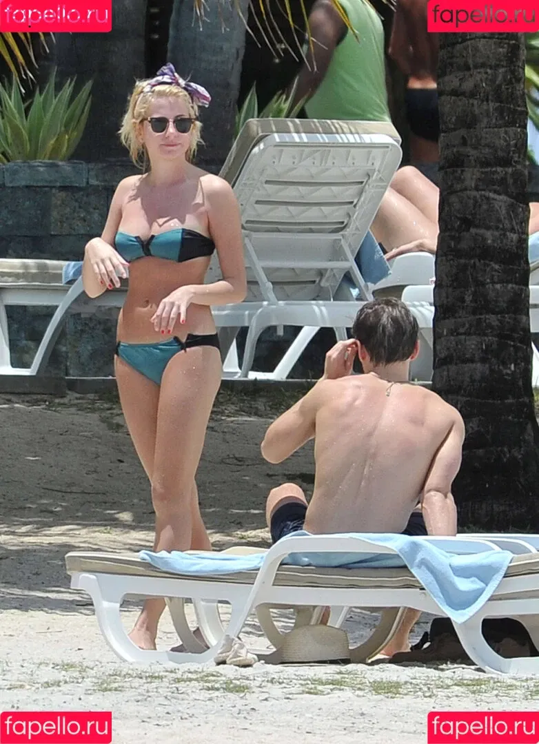 Pixie Lott Onlyfans Photo Gallery 