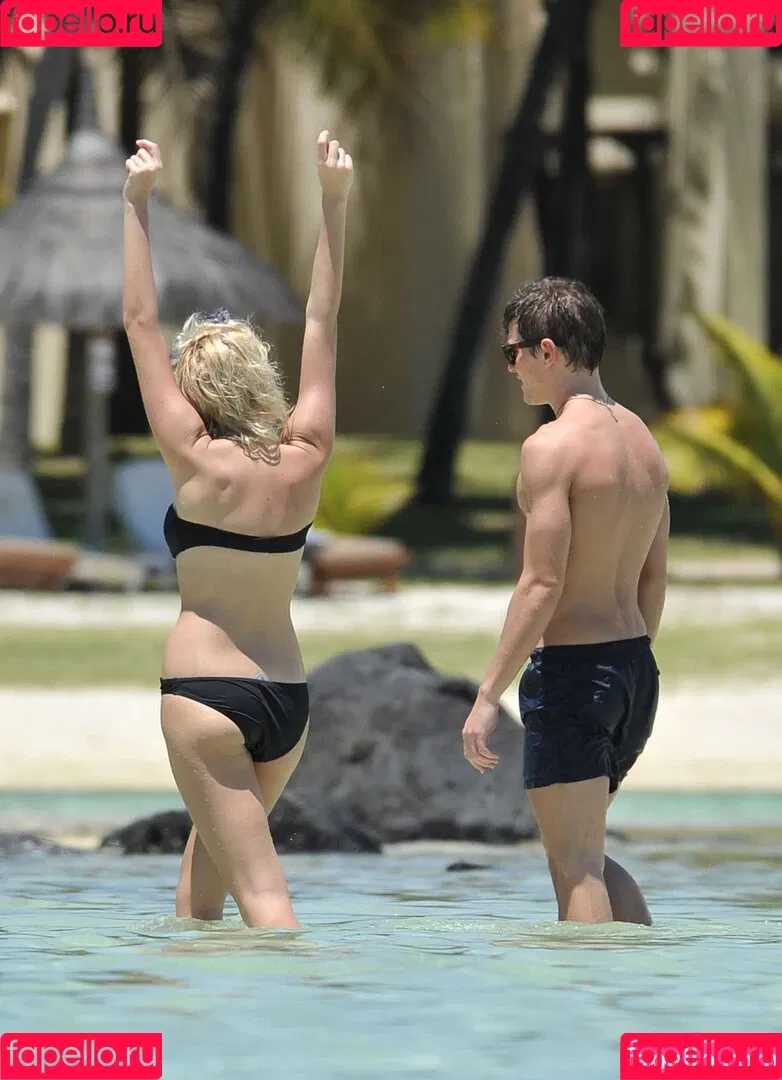 Pixie Lott Onlyfans Photo Gallery 