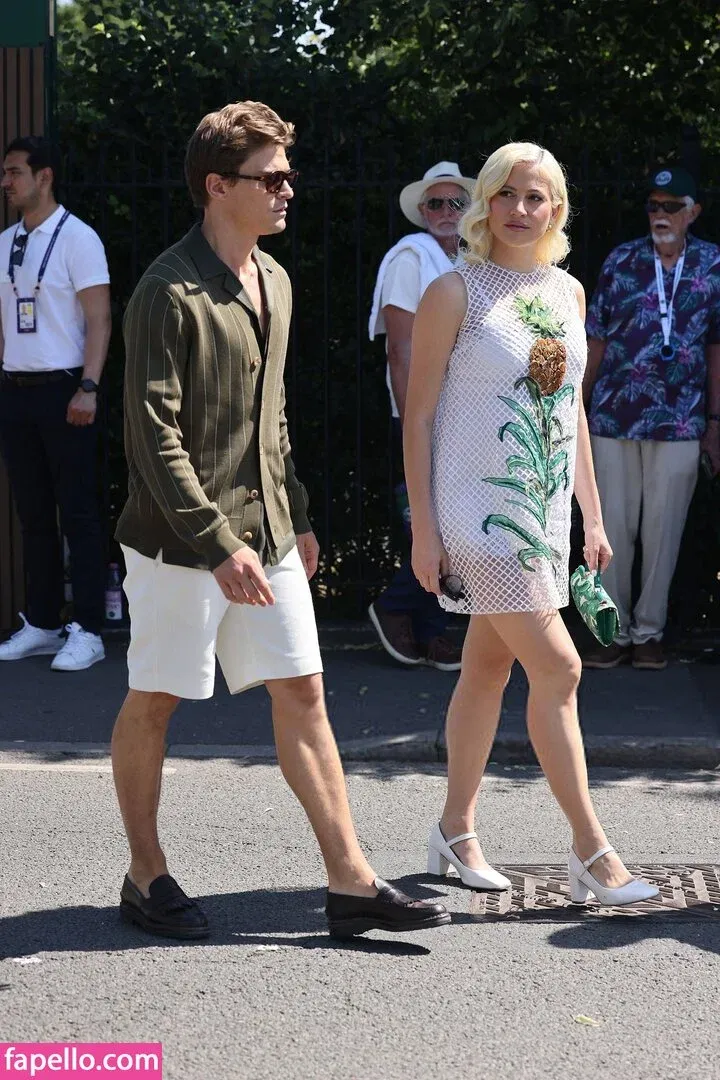 Pixie Lott Onlyfans Photo Gallery 