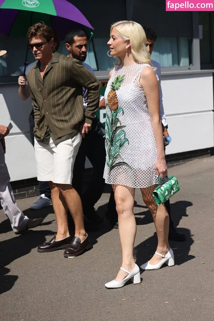 Pixie Lott Onlyfans Photo Gallery 