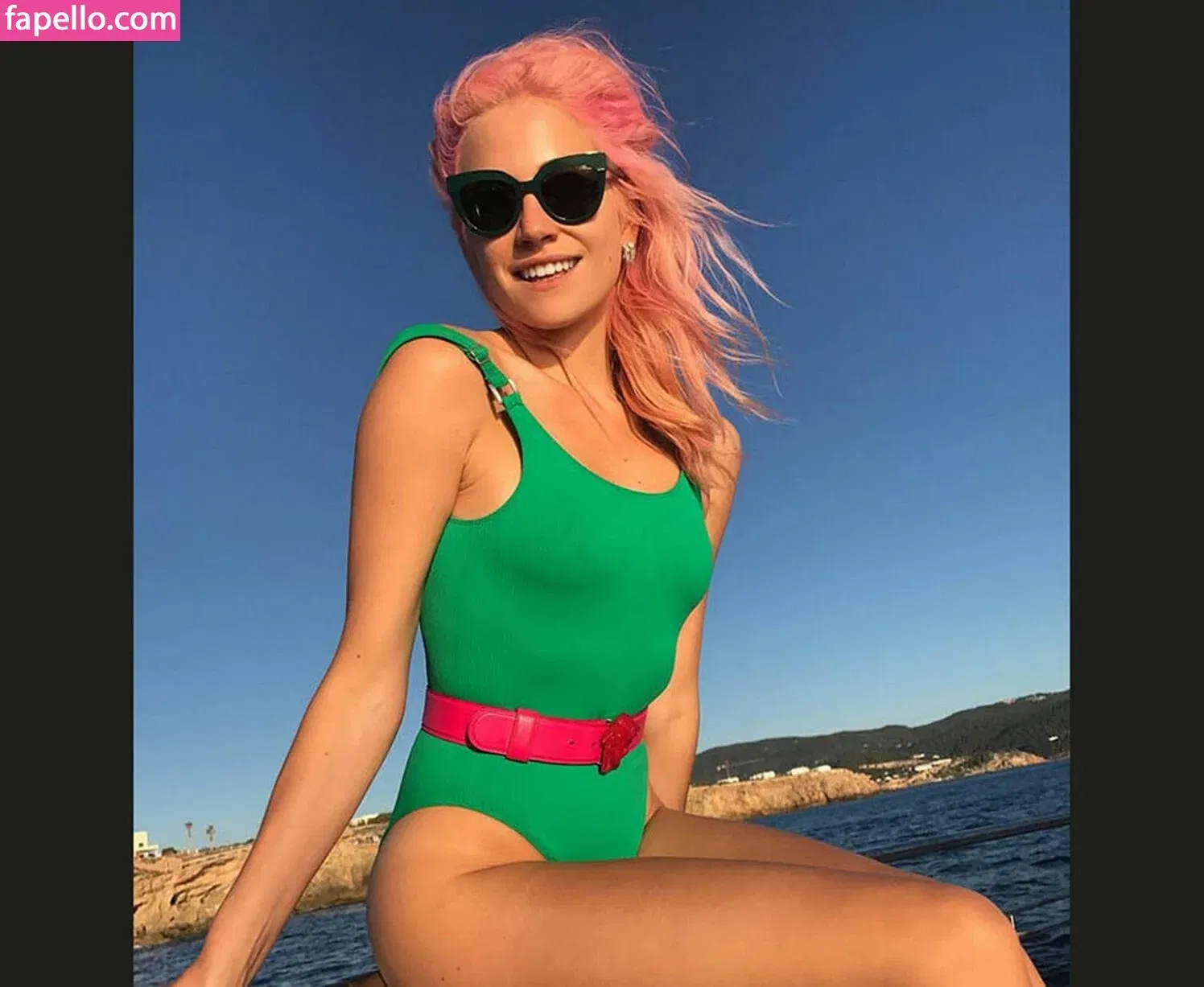 Pixie Lott Onlyfans Photo Gallery 