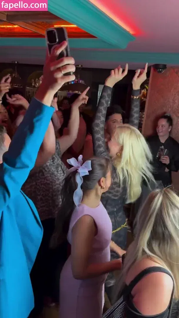 Pixie Lott Onlyfans Photo Gallery 