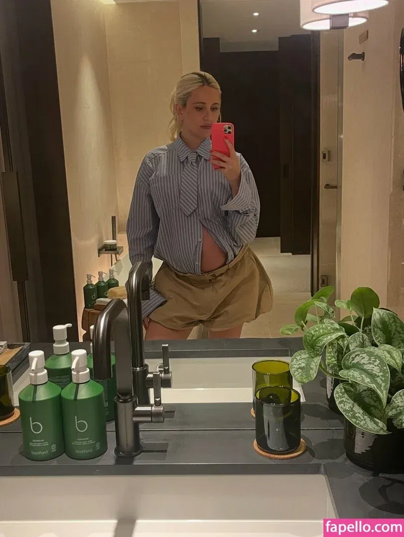 Pixie Lott Onlyfans Photo Gallery 