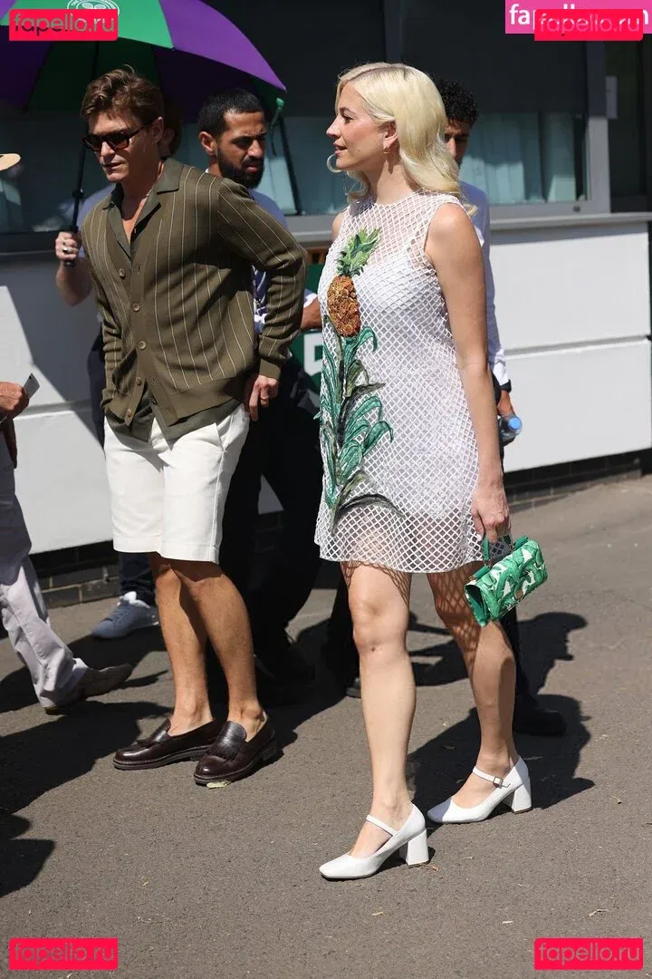 Pixie Lott Onlyfans Photo Gallery 