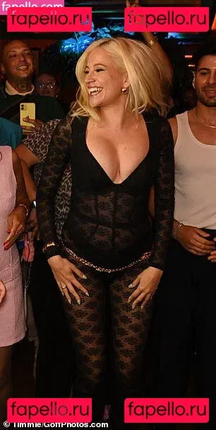 Pixie Lott Onlyfans Photo Gallery 