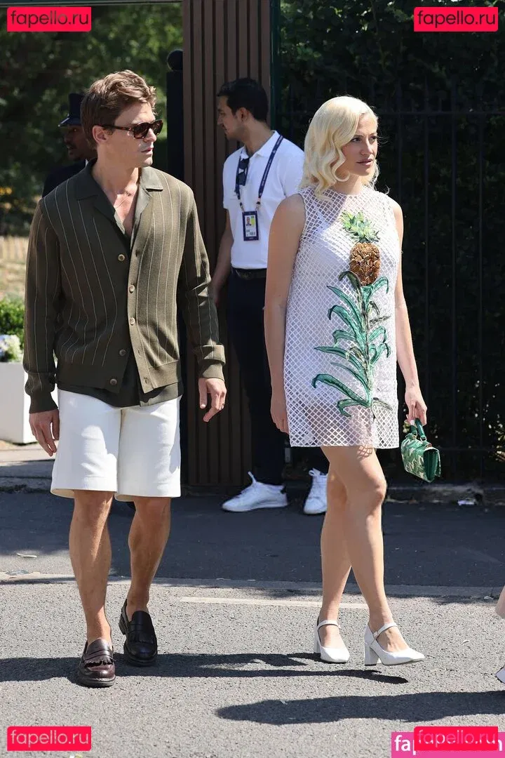 Pixie Lott Onlyfans Photo Gallery 