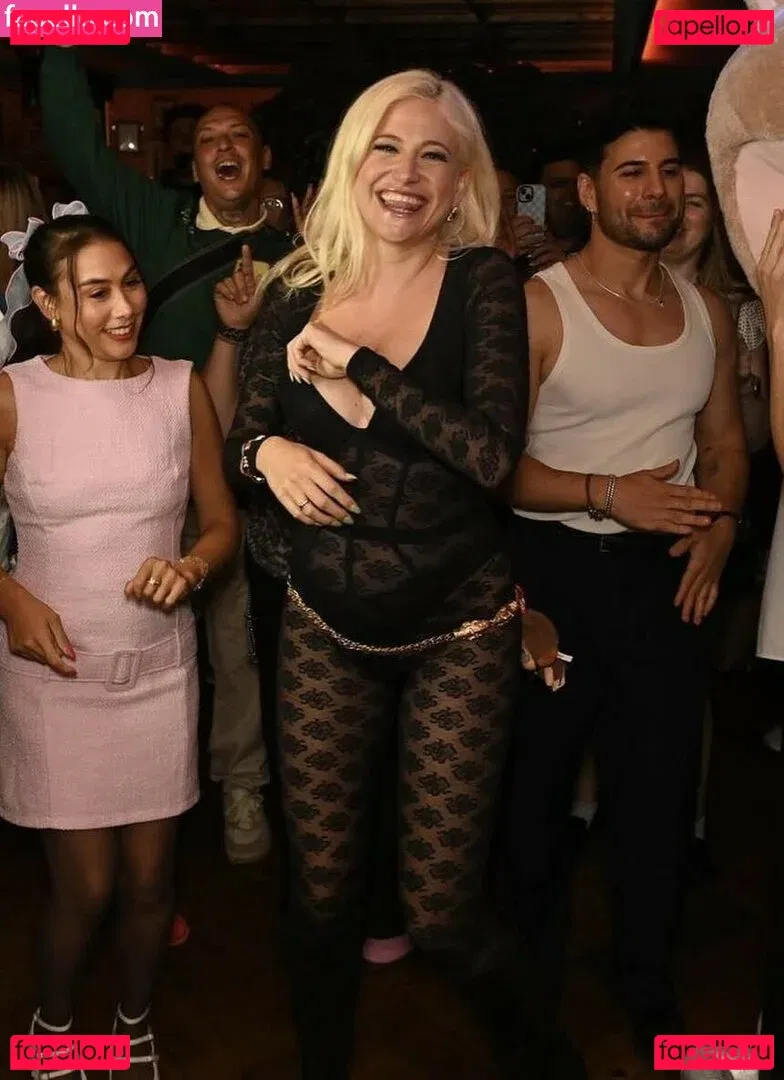 Pixie Lott Onlyfans Photo Gallery 