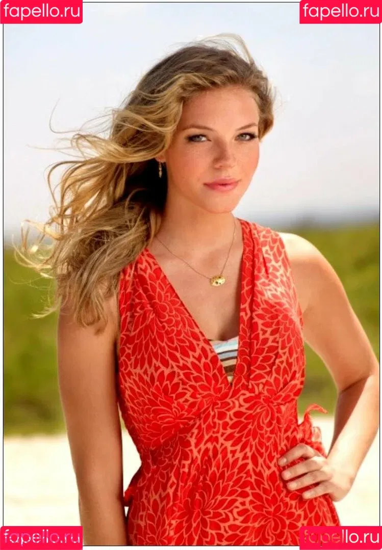 Eloise Mumford Onlyfans Photo Gallery 