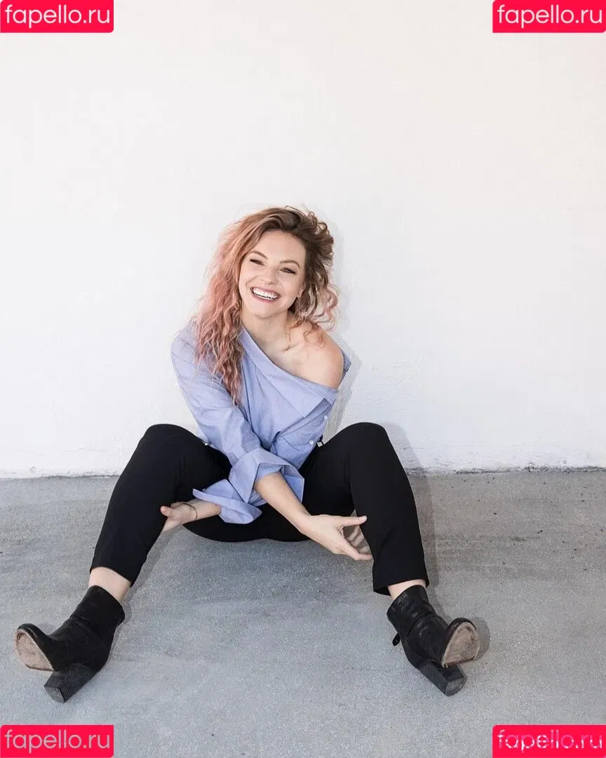 Eloise Mumford Onlyfans Photo Gallery 
