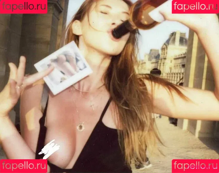 o.lyalya Onlyfans Photo Gallery 