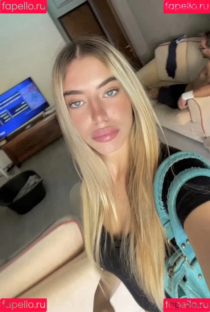 Benedetta Banfi Onlyfans Photo Gallery 