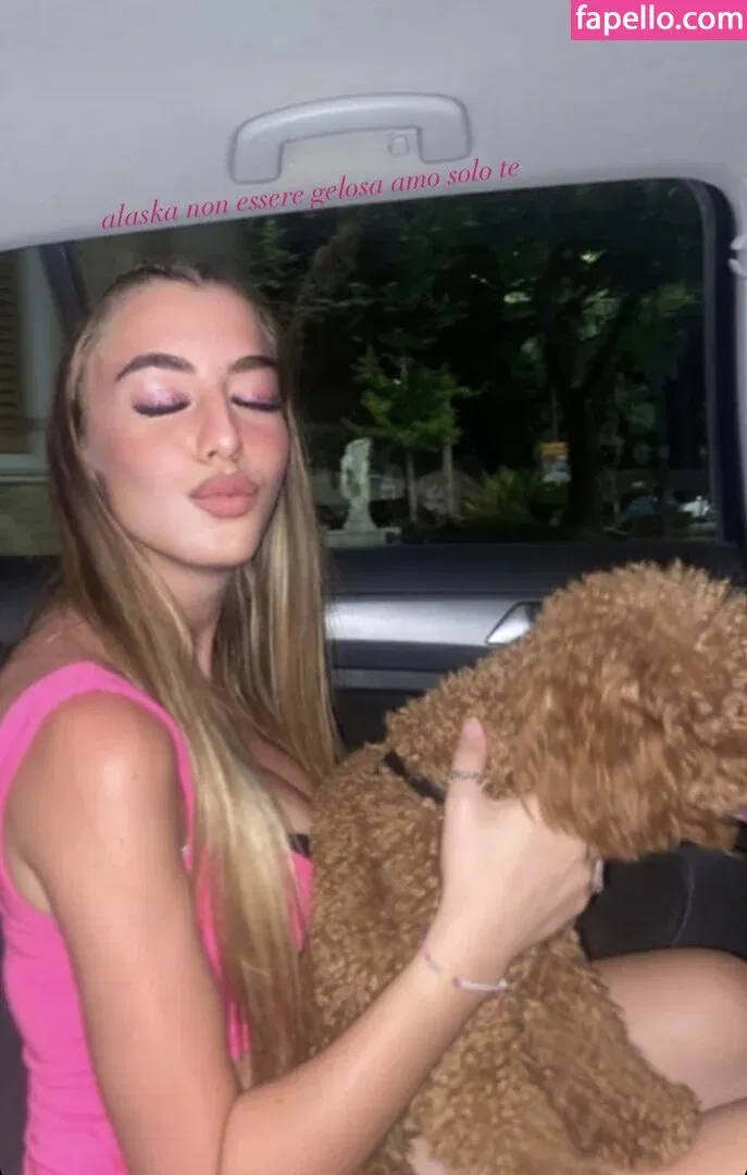 Benedetta Banfi Onlyfans Photo Gallery 