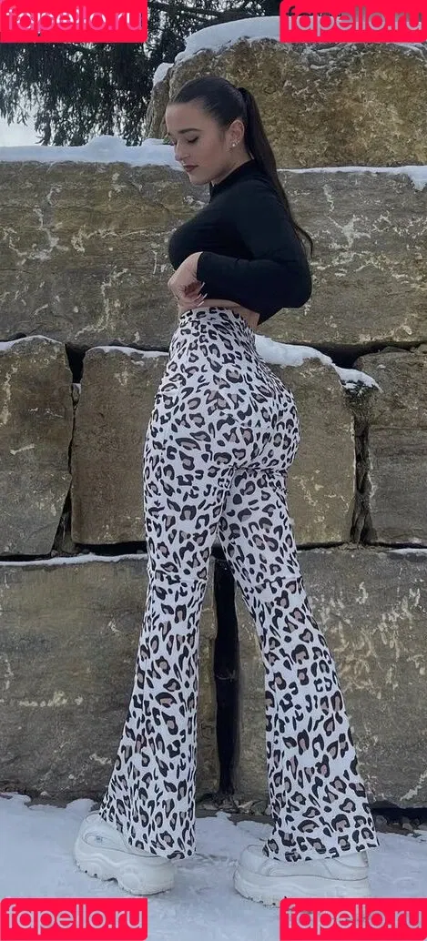 Lotti Aisha Greinwald Onlyfans Photo Gallery 