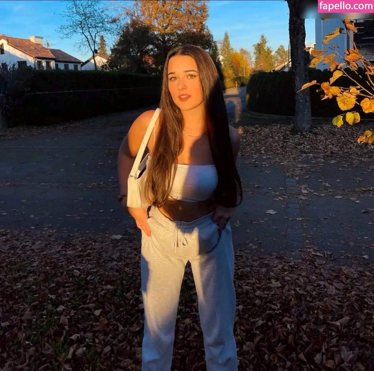 Lotti Aisha Greinwald Onlyfans Photo Gallery 