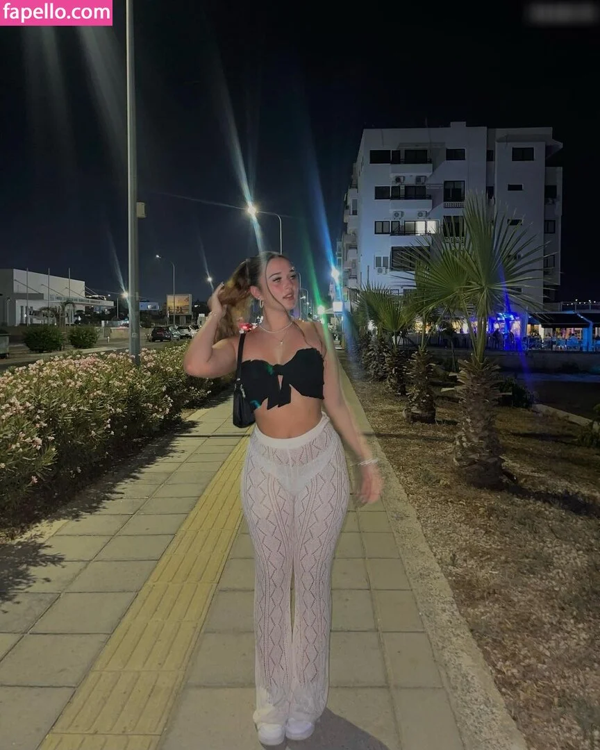 Lotti Aisha Greinwald Onlyfans Photo Gallery 