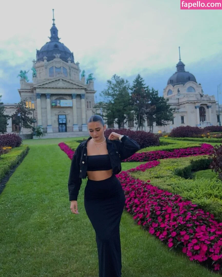 Lotti Aisha Greinwald Onlyfans Photo Gallery 