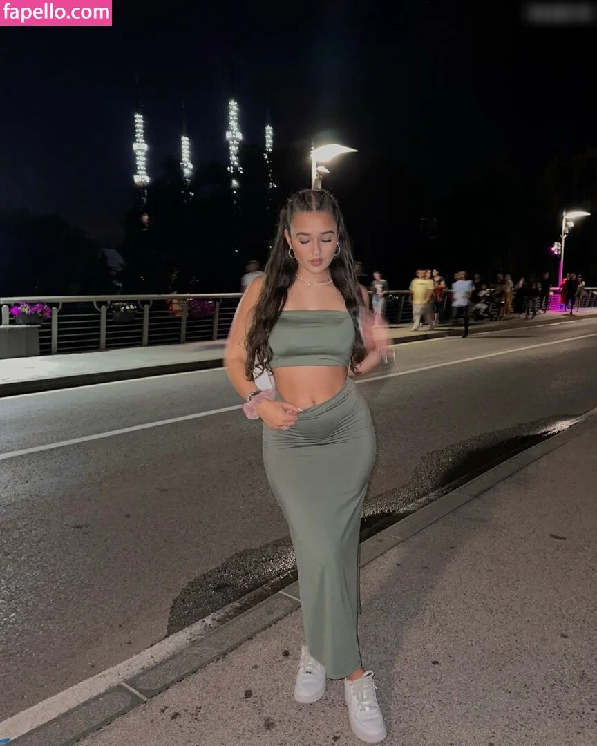 Lotti Aisha Greinwald Onlyfans Photo Gallery 