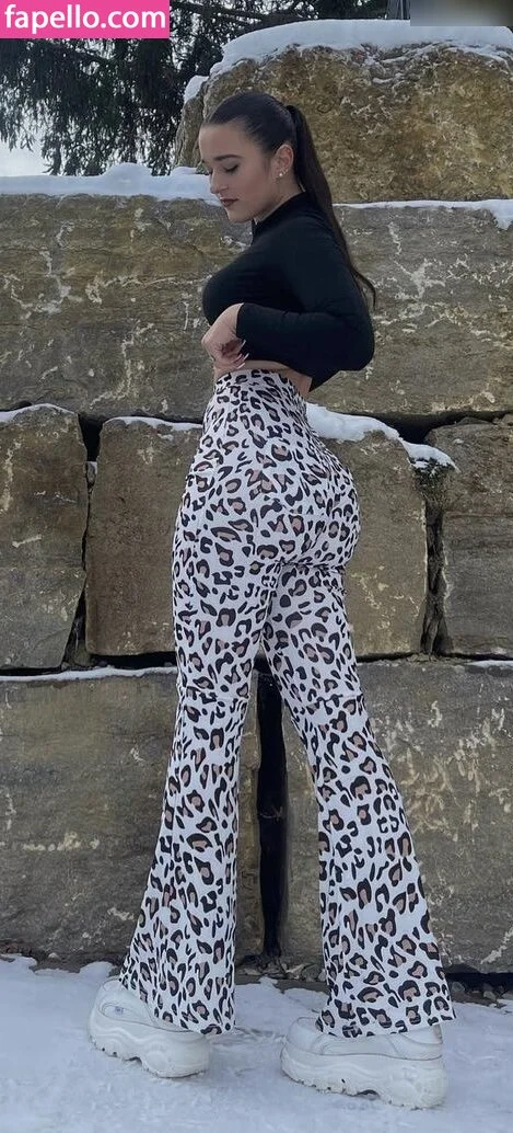 Lotti Aisha Greinwald Onlyfans Photo Gallery 