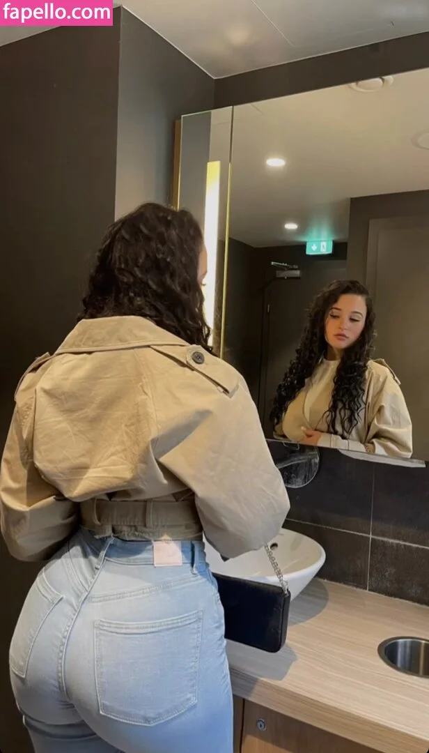 Lotti Aisha Greinwald Onlyfans Photo Gallery 