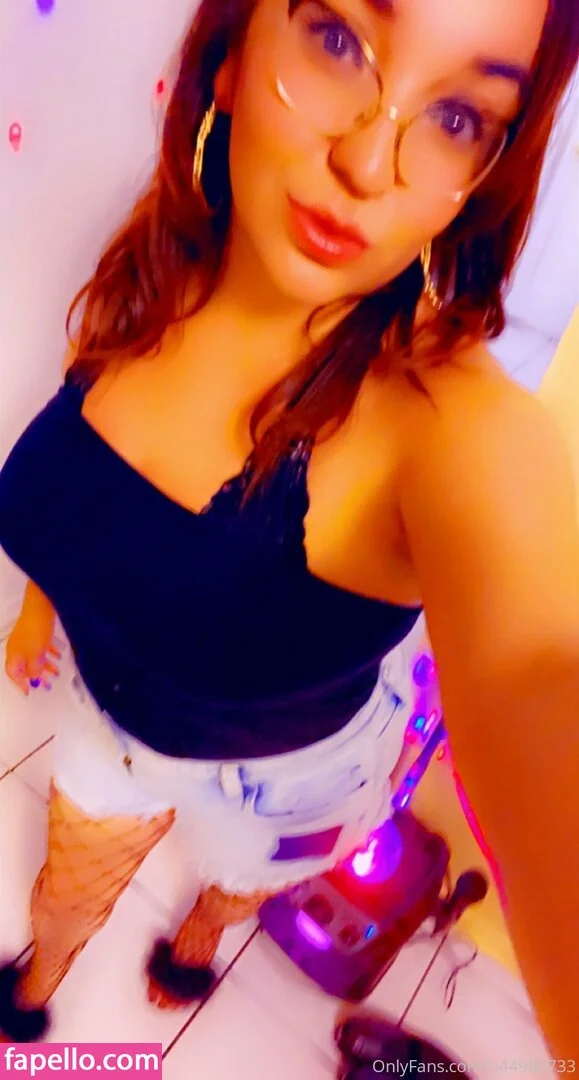 sexyscorpio6a6yd33 Onlyfans Photo Gallery 