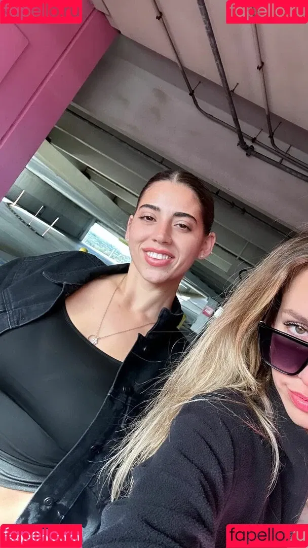 Lyss Savage Onlyfans Photo Gallery 