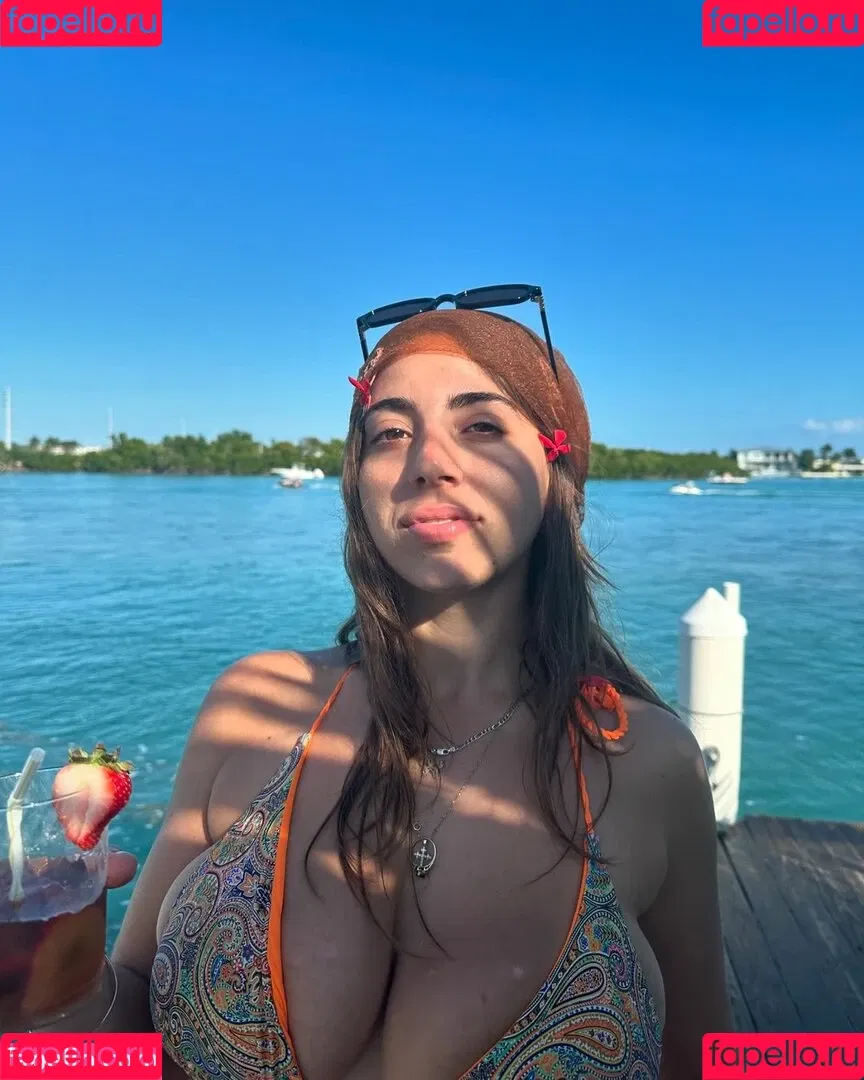 Lyss Savage Onlyfans Photo Gallery 