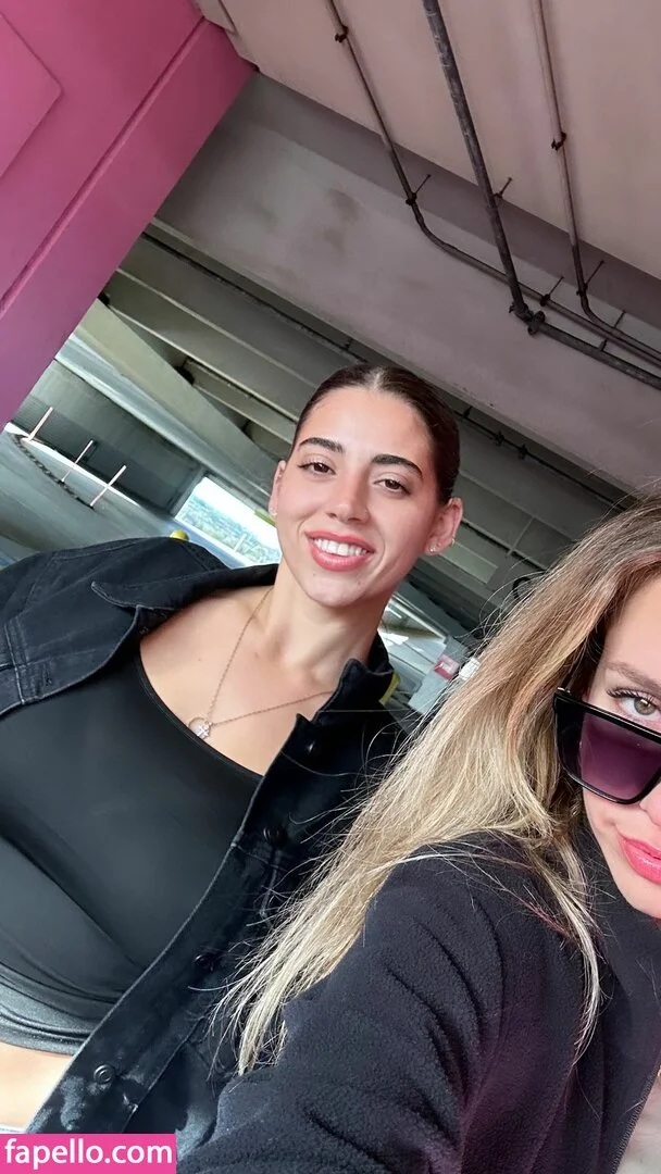 Lyss Savage Onlyfans Photo Gallery 