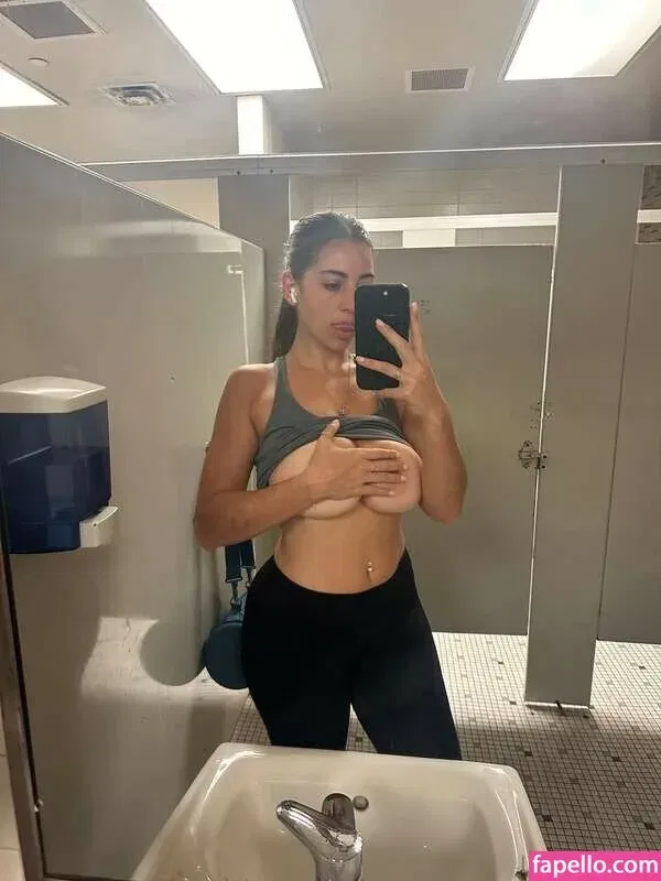 Lyss Savage Onlyfans Photo Gallery 