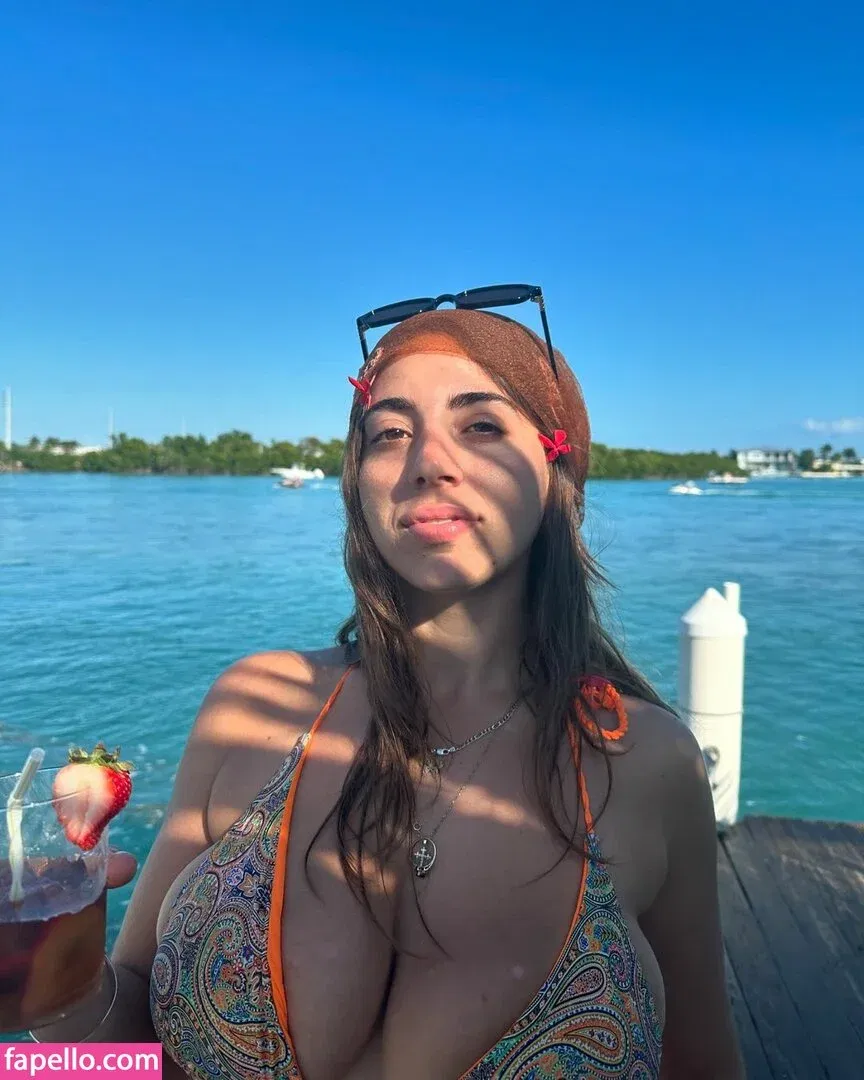 Lyss Savage Onlyfans Photo Gallery 