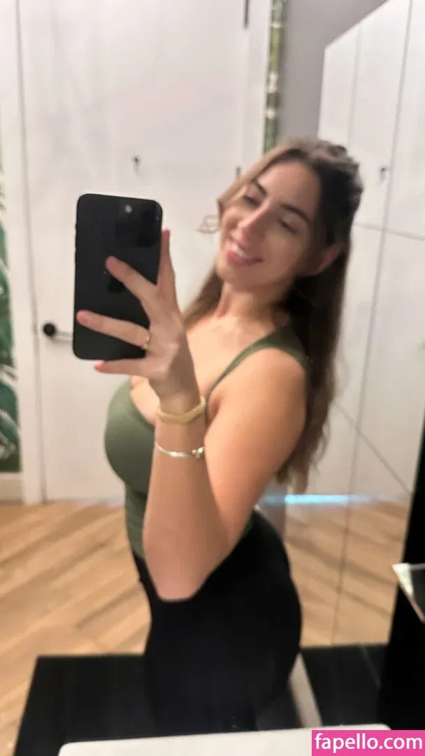 Lyss Savage Onlyfans Photo Gallery 