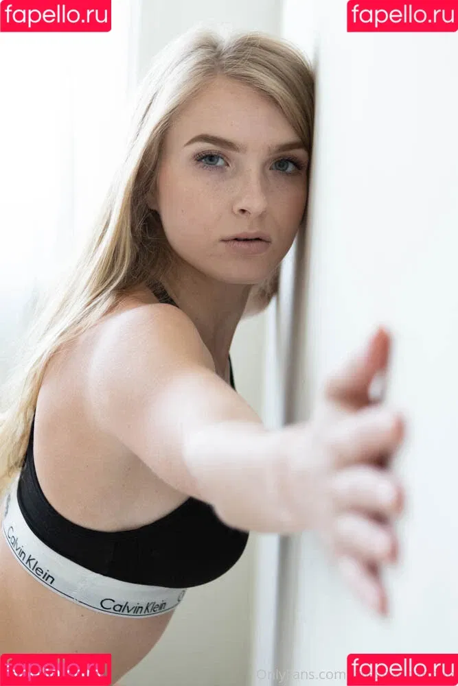 Hannah Hawthorne Onlyfans Photo Gallery 