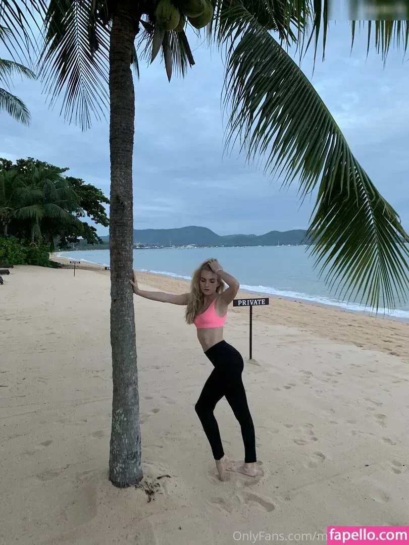 Hannah Hawthorne Onlyfans Photo Gallery 