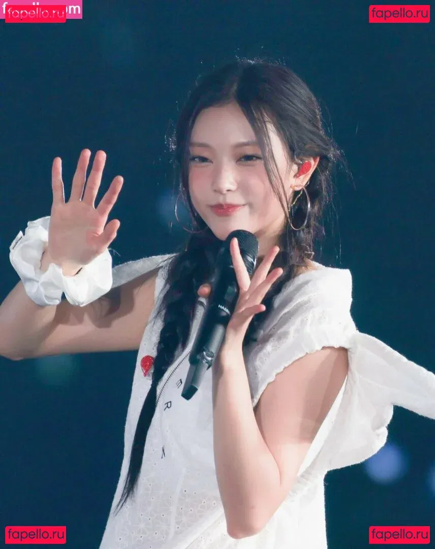 Haerin Onlyfans Photo Gallery 