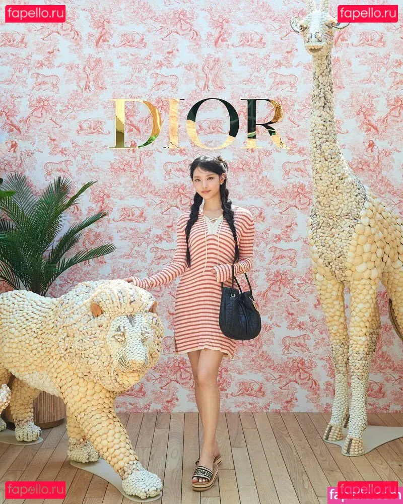 Haerin Onlyfans Photo Gallery 