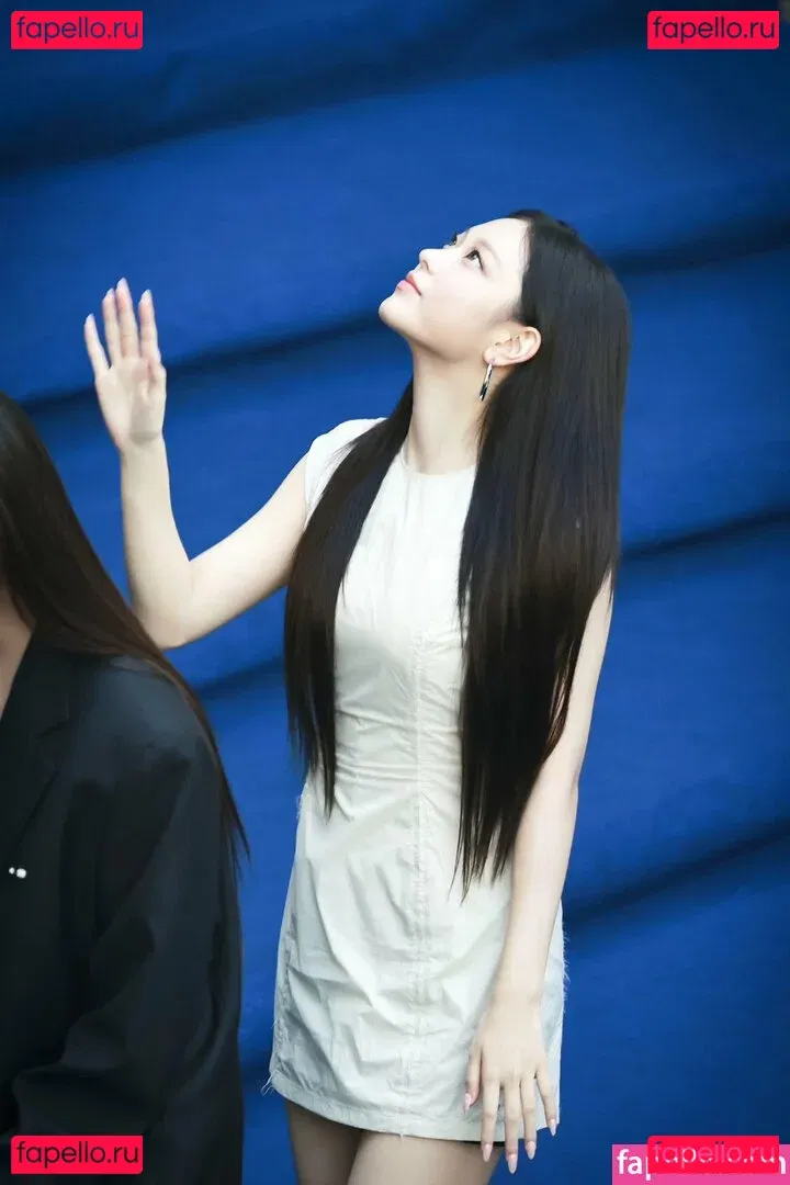 Haerin Onlyfans Photo Gallery 