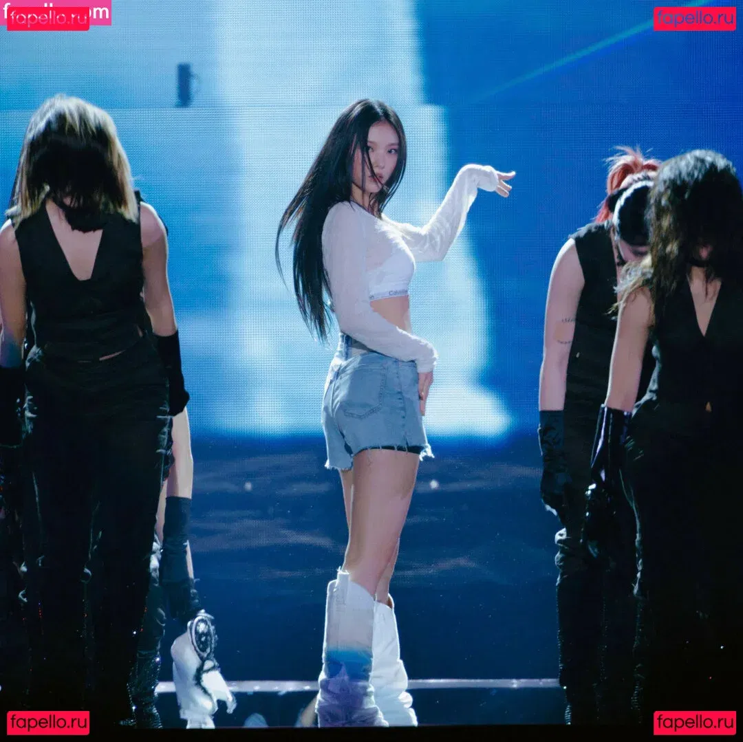 Haerin Onlyfans Photo Gallery 