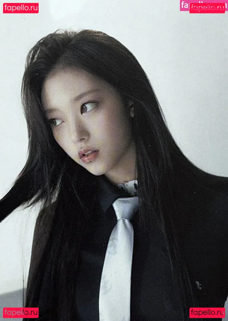 Haerin Onlyfans Photo Gallery 