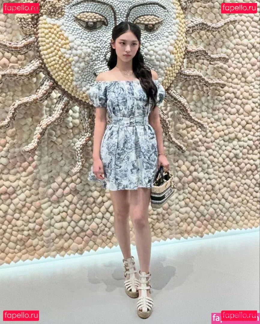 Haerin Onlyfans Photo Gallery 