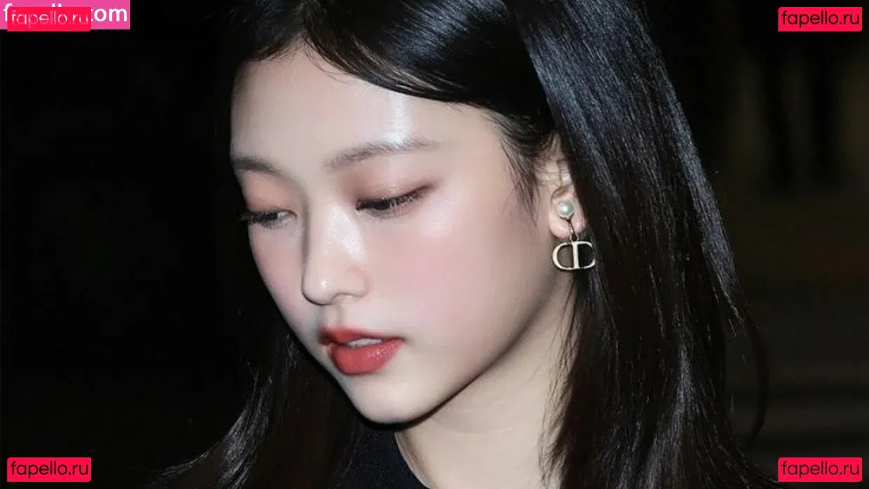 Haerin Onlyfans Photo Gallery 